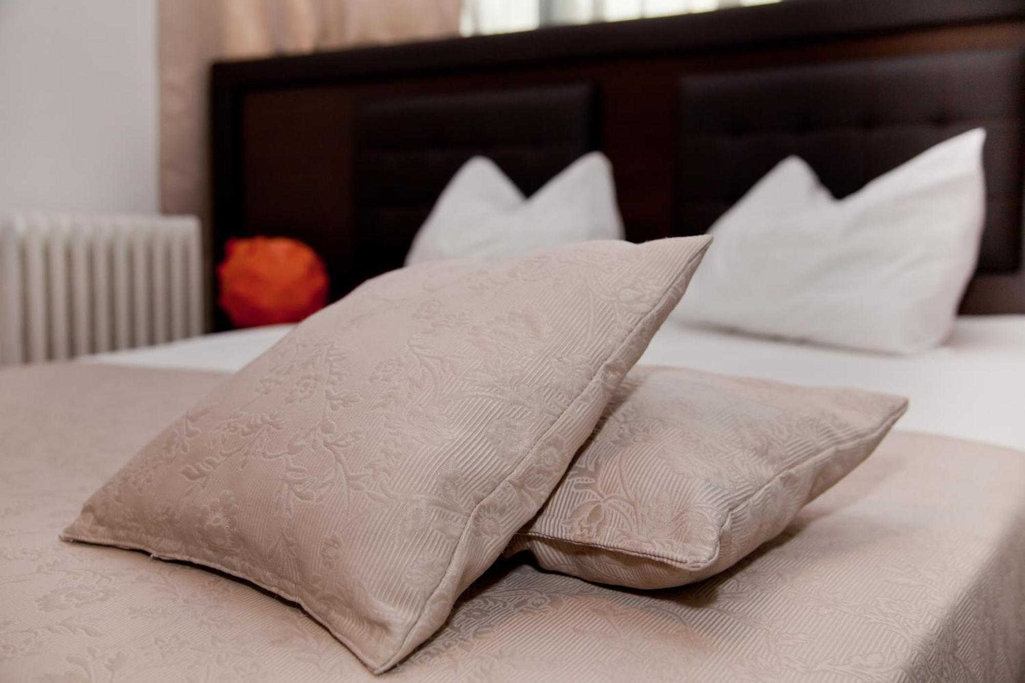Hotel Metropol Piteşti Szoba fotó