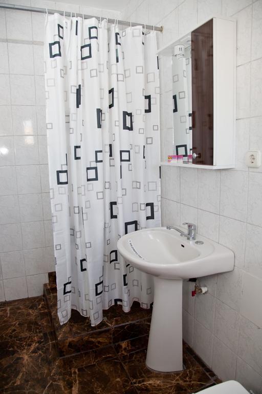 Hotel Metropol Piteşti Szoba fotó