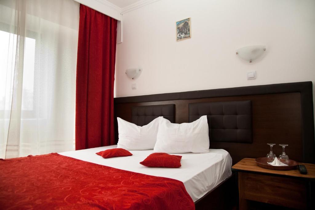 Hotel Metropol Piteşti Kültér fotó